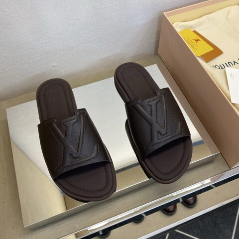 LV 男士拖鞋