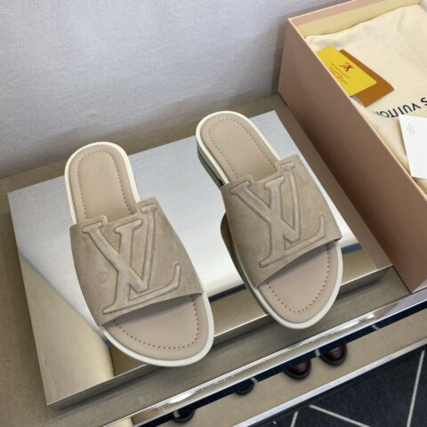 LV 男士拖鞋