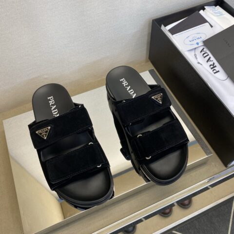 PRADA 男士精品拖鞋