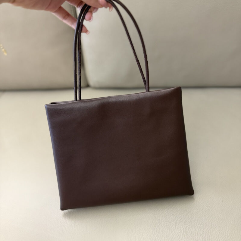 THE ROW Cecily Top Handle Bag 型号:TR1237 皮革棕
