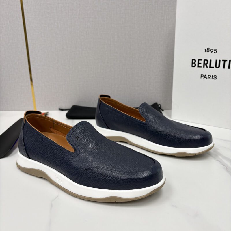 BERLUTI Echappée 系列鹿皮乐福鞋一脚蹬休闲鞋履