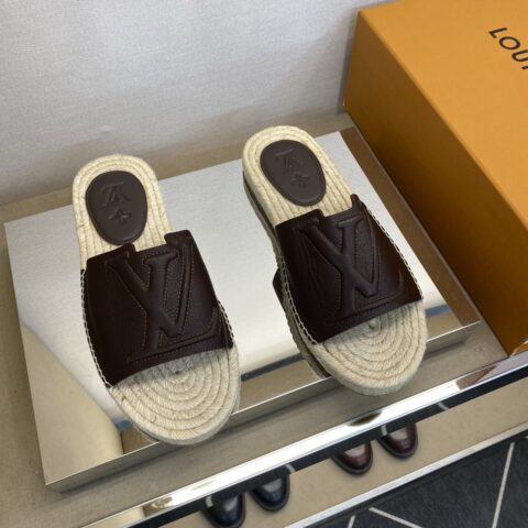 LV 男士拖鞋