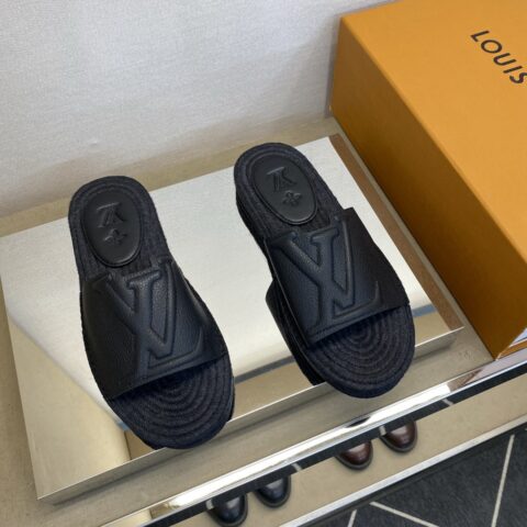 LV 男士拖鞋