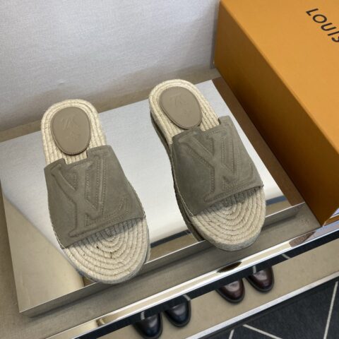 LV 男士拖鞋