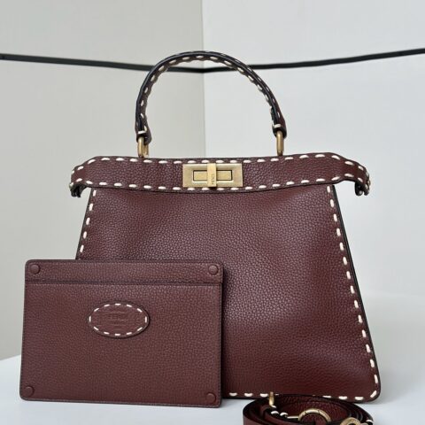 FENDI 𝐏𝐄𝐄𝐊𝐀𝐁𝐎𝐎中号手袋 款号80013L棕