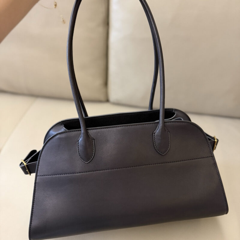 THE ROW Margaux Shoulder 马鞍皮 型号:TR1220 黑色