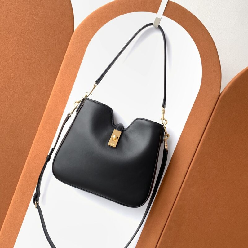 CELINE AAce新推出的camille 16 soft 款号:120693