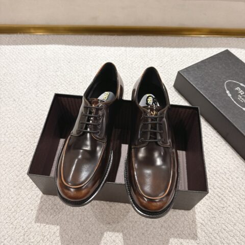 PRADA 新款男士一脚蹬乐福鞋 货号:2E A166