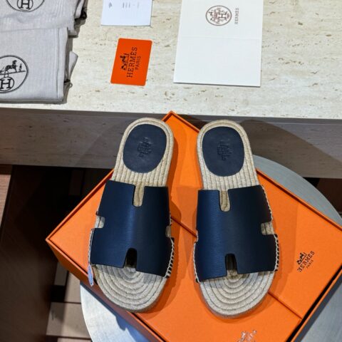 HERMES Antigua草编拖鞋