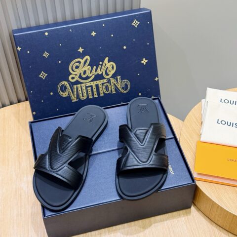 LV L家Waterfront凉拖