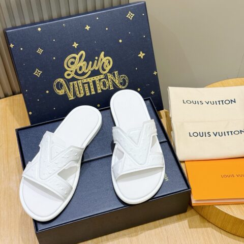 LV L家Waterfront凉拖