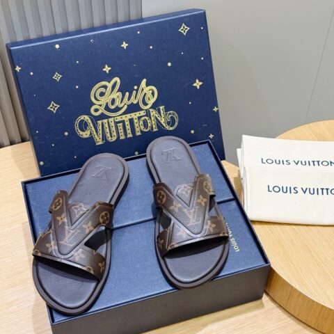 LV L家Waterfront凉拖