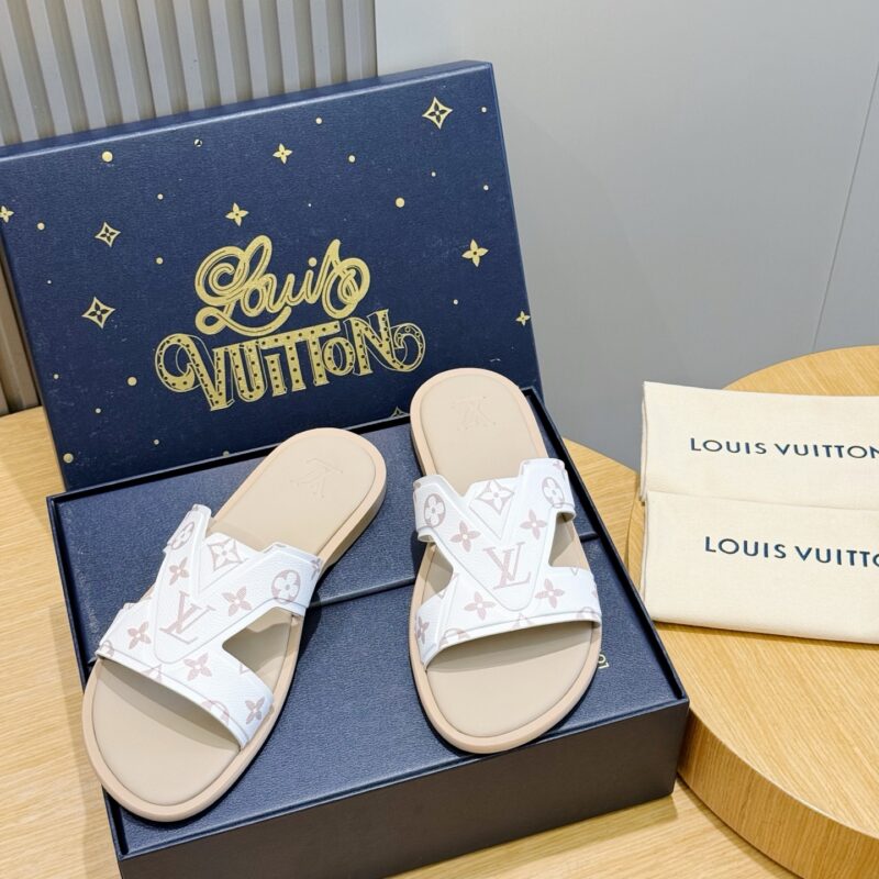LV L家Waterfront凉拖