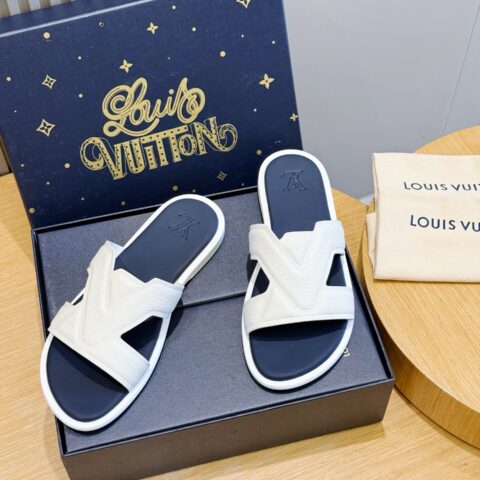 LV L家Waterfront凉拖
