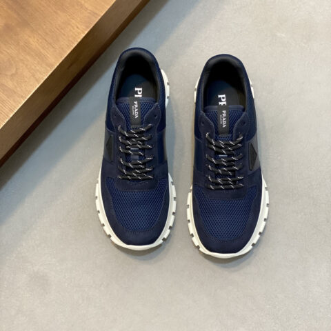 PRADA 皮革运动鞋