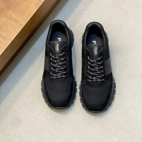 PRADA 皮革运动鞋