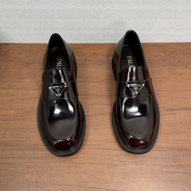 PRADA 男士新款皮革乐福鞋 货号：XY131三角标 咖色开边珠