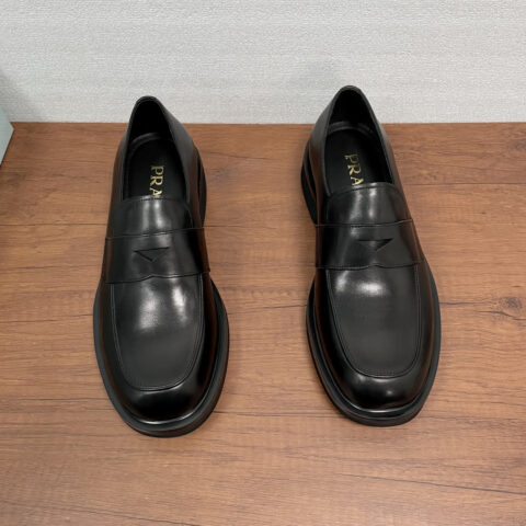 PRADA 男士新款皮革乐福鞋 货号:XY131便士 黑色牛皮