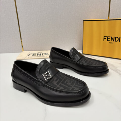 FENDI Lock乐福鞋皮鞋