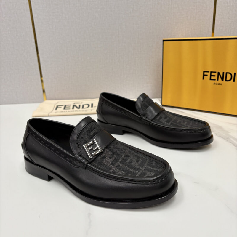 FENDI Lock乐福鞋皮鞋