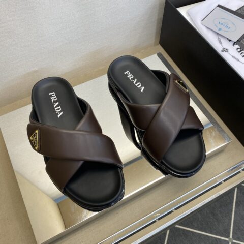 PRADA 时尚经典男拖鞋