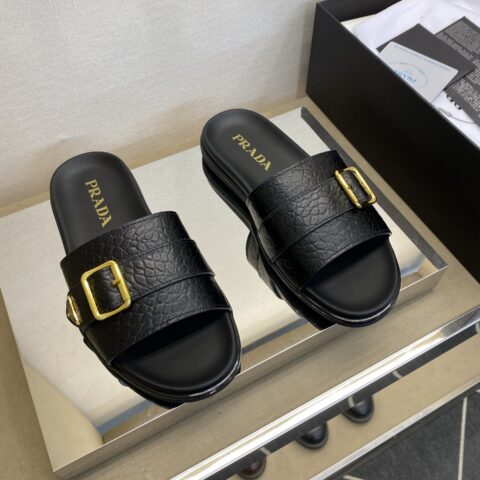 PRADA 时尚经典男拖鞋