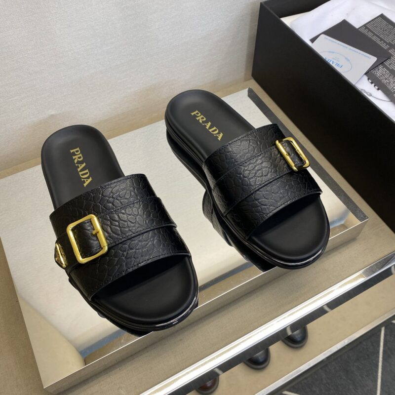 PRADA 时尚经典男拖鞋