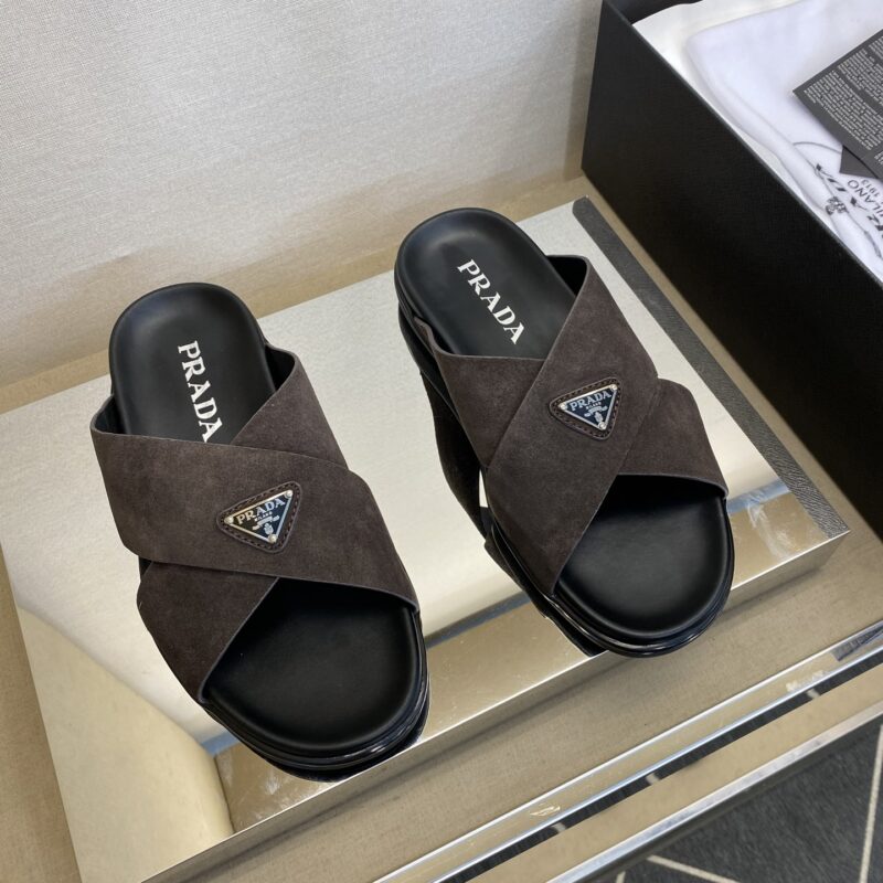 PRADA 时尚经典男拖鞋