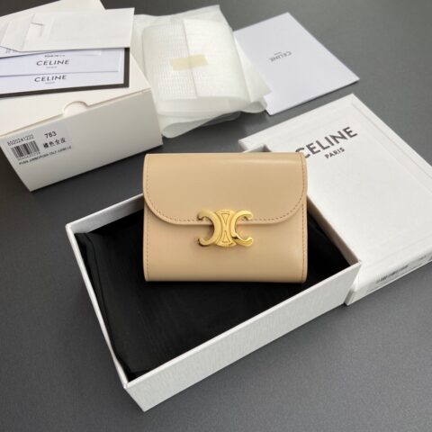 CELINE TRIOMPHE亮泽牛皮革钱包 编号:10D782CQH.04LU783 783 裸色全皮