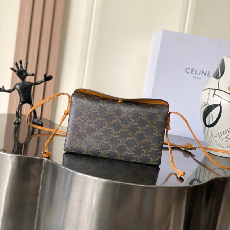 CELINE TRIO FLAP标志印花手袋 型号:10P862