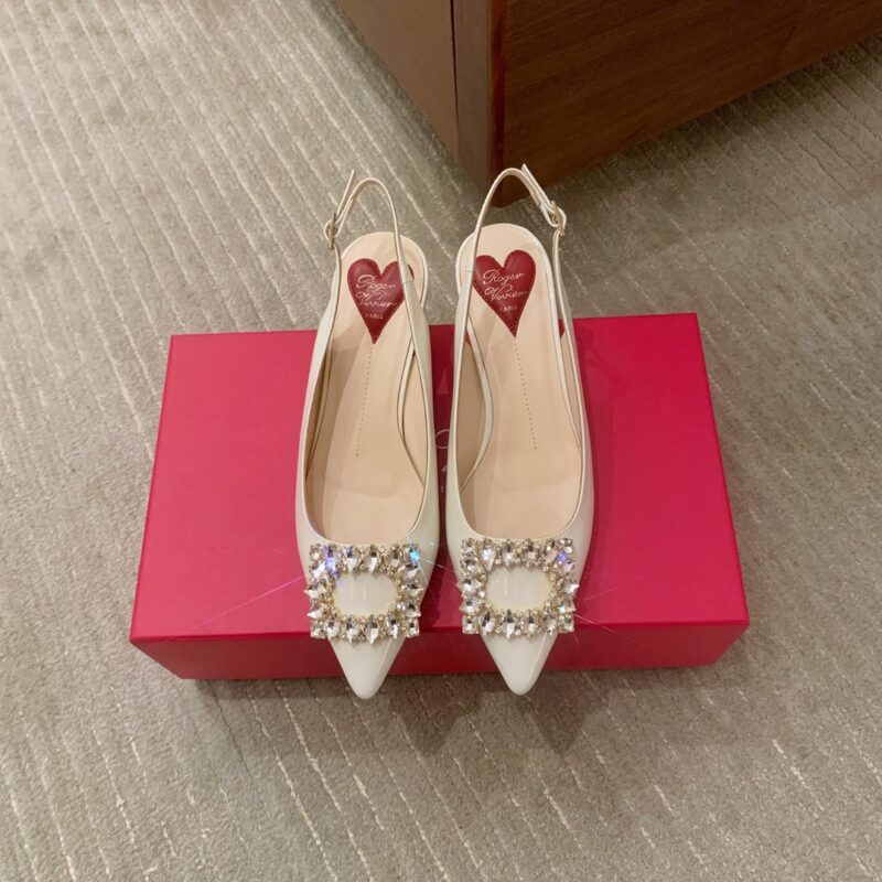 Roger Vivier Virgule 漆皮后袢带高跟鞋