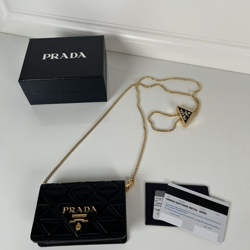 PRADA P家➡️女士多功能迷你小背包，型号1MR024