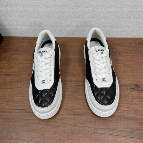 CHANEL 男士新款菱格纹运动鞋