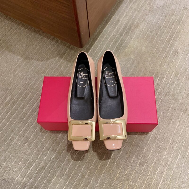 Roger Vivieri 2.5cm方扣漆皮 裸粉色