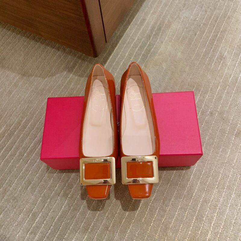 Roger Vivieri 2.5cm方扣漆皮 枫叶红