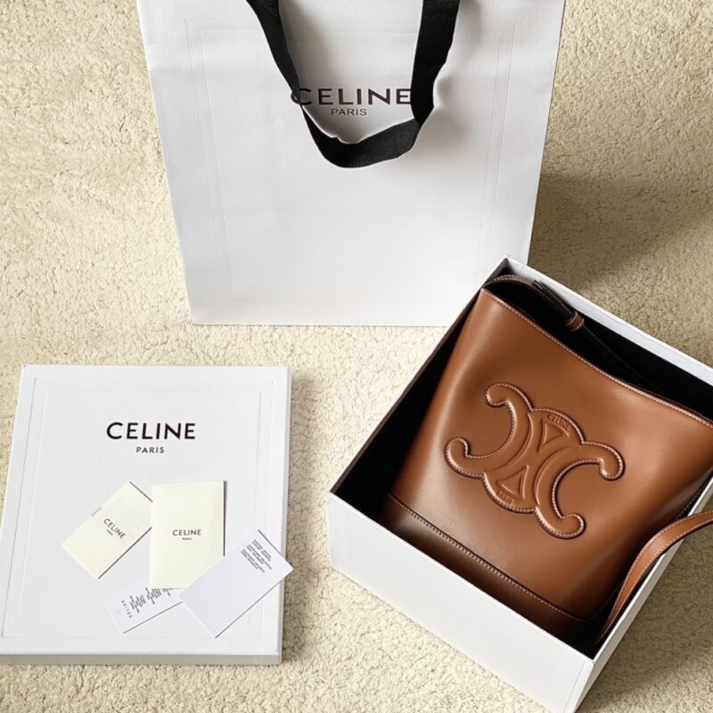CELINE  CUIR TRIOMPHE水桶 款号:198243