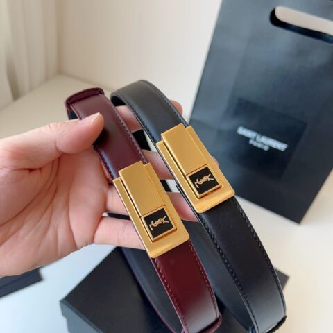 YSL CHARNIERE 搭扣光滑皮革腰带