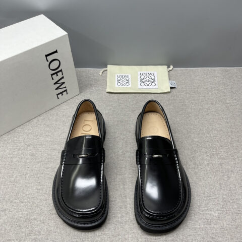 LOEWE  商务皮鞋