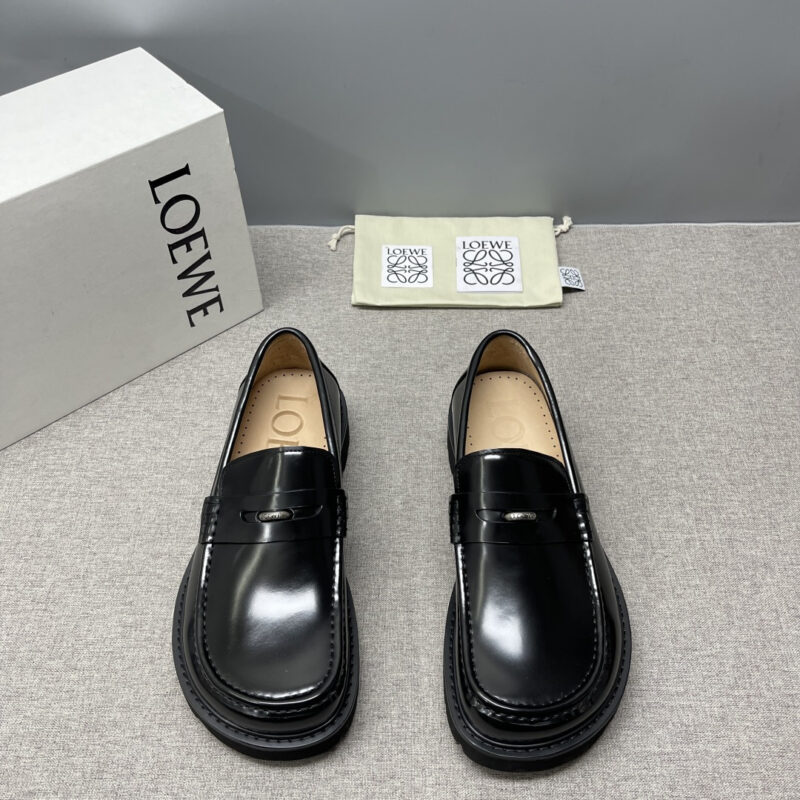 LOEWE  商务皮鞋