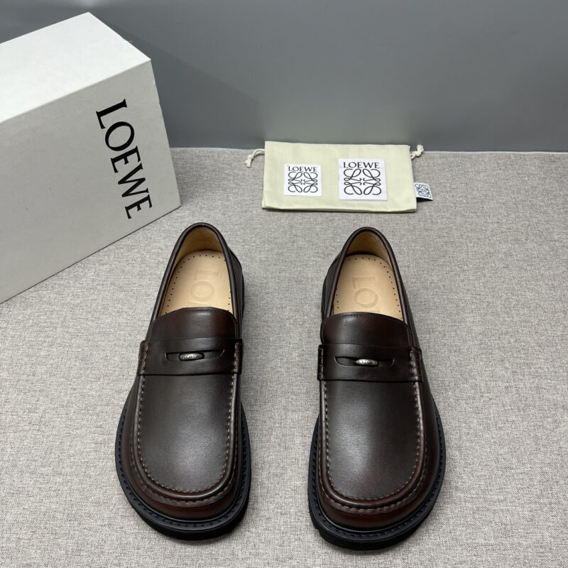 LOEWE 商务皮鞋