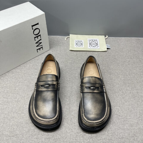 LOEWE 商务皮鞋