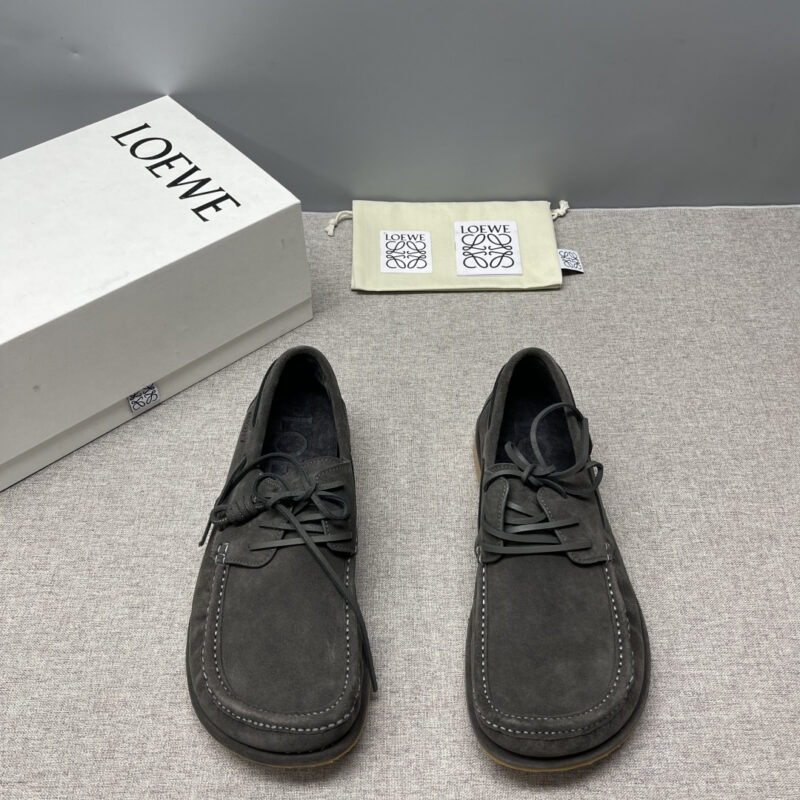 LOEWE 商务皮鞋