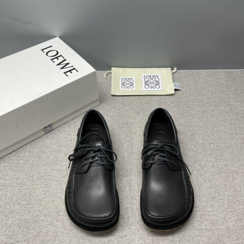 LOEWE 商务皮鞋