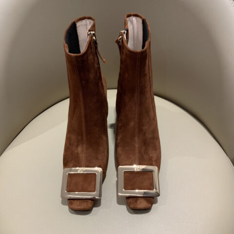Roger vivier Belle Vivier 麂皮短靴 方扣 7cm