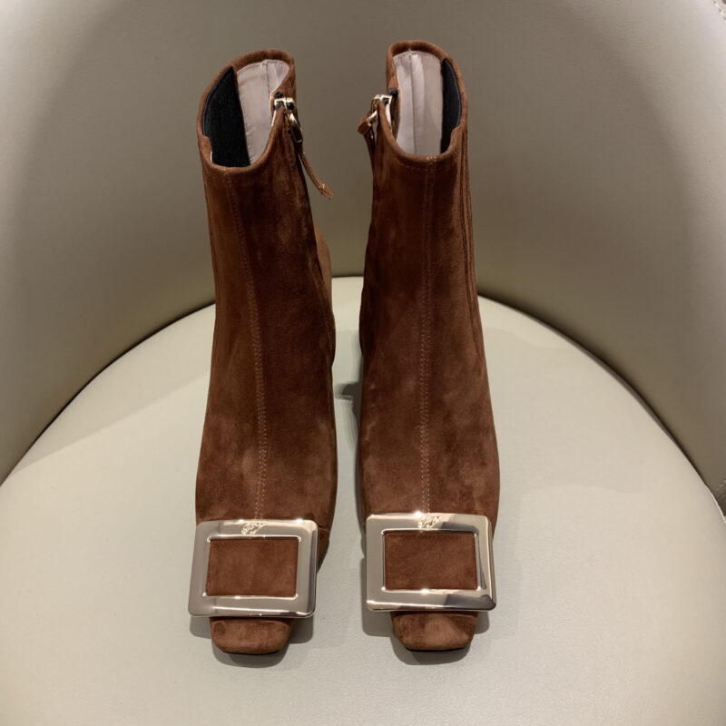 Roger vivier Belle Vivier 麂皮短靴 方扣 7cm