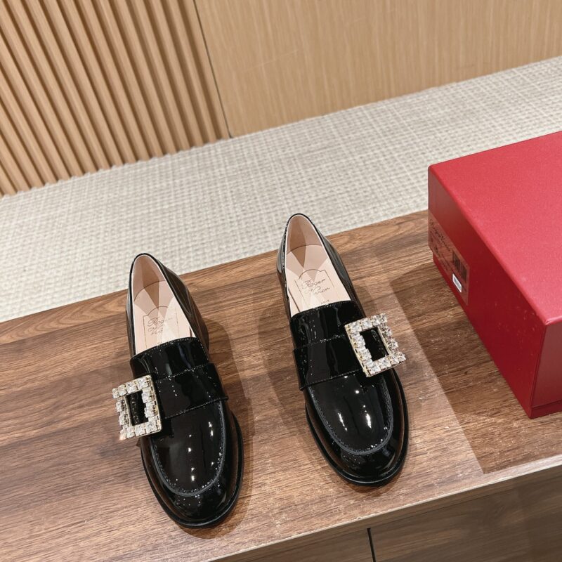 Roger vivier 罗杰维维亚乐福鞋