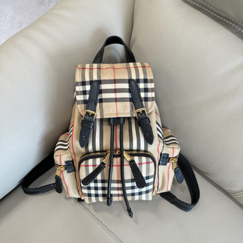 Burberry Rucksack军旅背包 型号1641小号