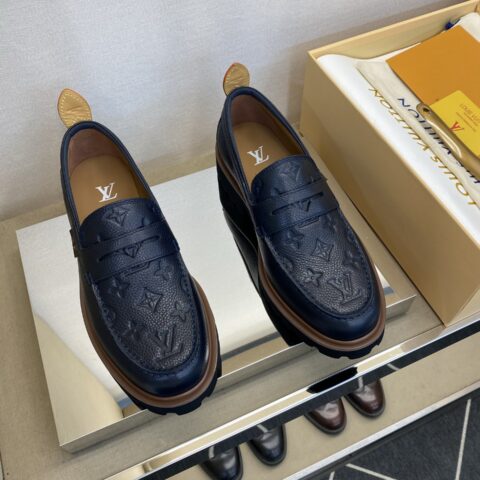 LV 男士时尚经典乐福鞋