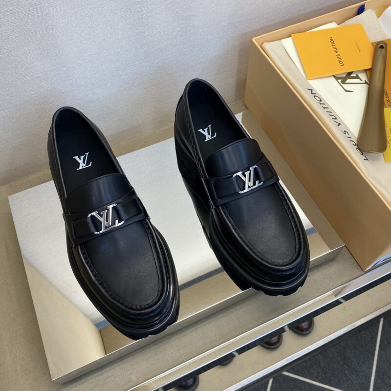 LV 男士时尚经典乐福鞋