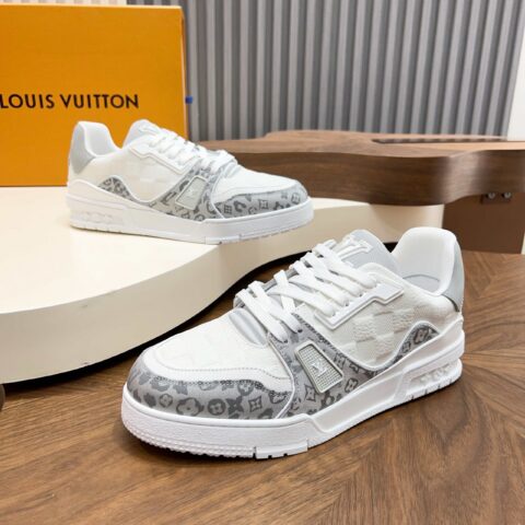 LV 男士trainer运动鞋